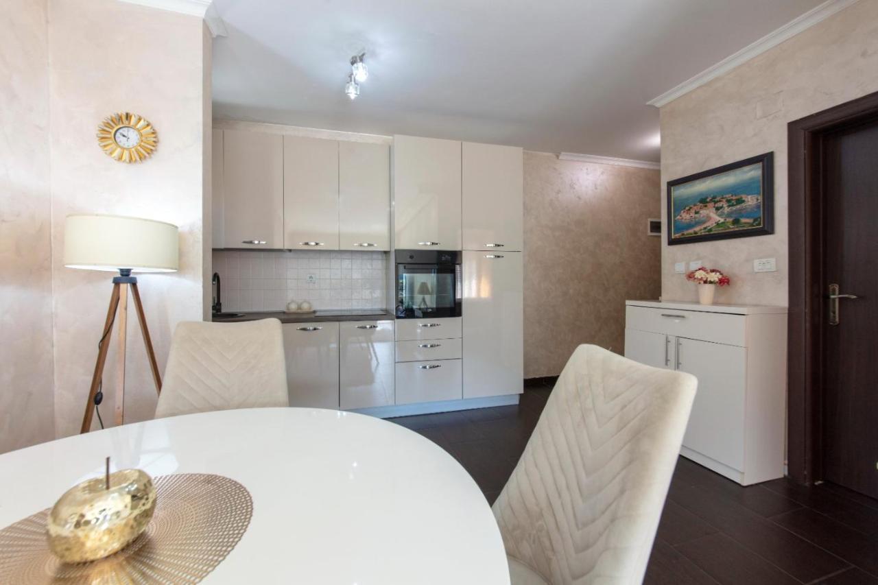 Ena Apartment Котор Екстериор снимка